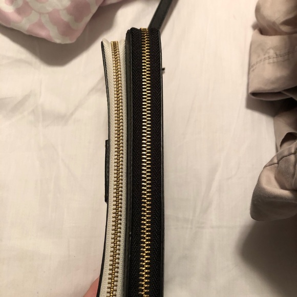 Kate Spade wallet wristlet - Picture 5 of 5